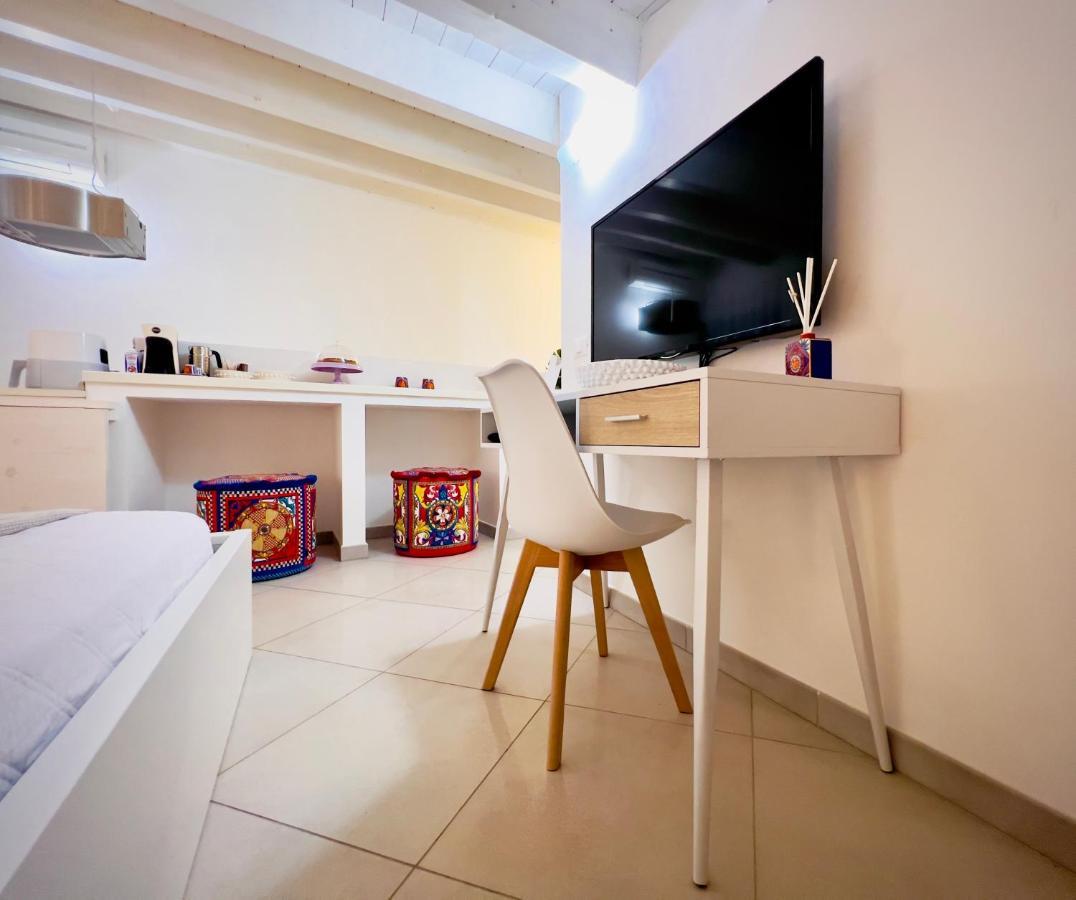 Rooms 153 Principe Umberto Noto Exterior photo