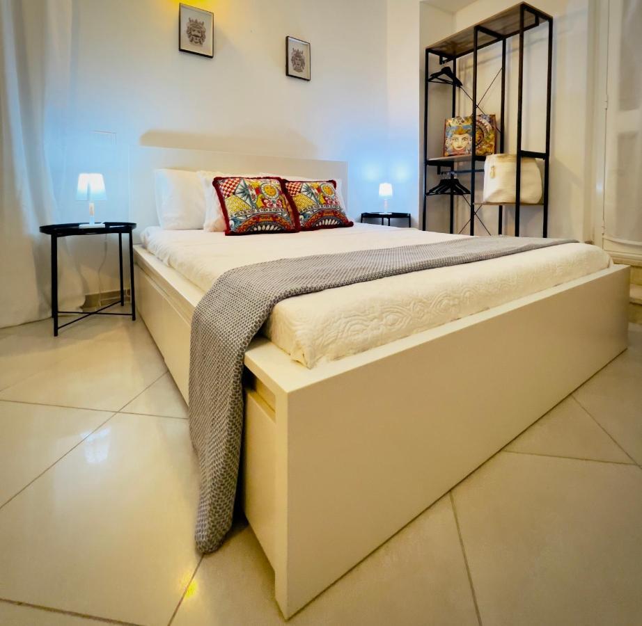 Rooms 153 Principe Umberto Noto Exterior photo